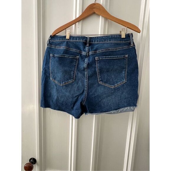 Old Navy dark wash high rise secret slim pockets distressed jean shorts 16 - Picture 4 of 4